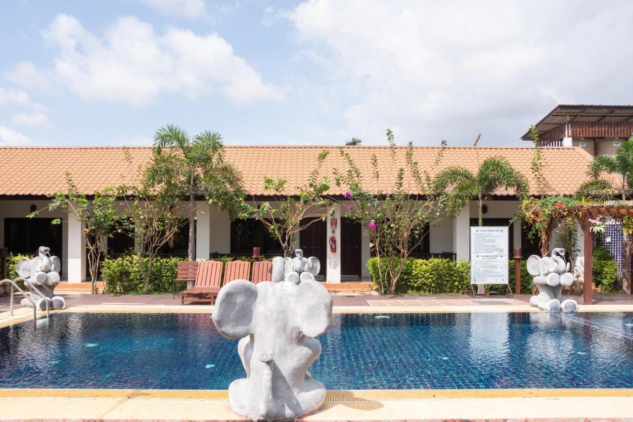 Oyo 837 Baan Kiang Nam Resort Bang Lamung Eksteriør billede